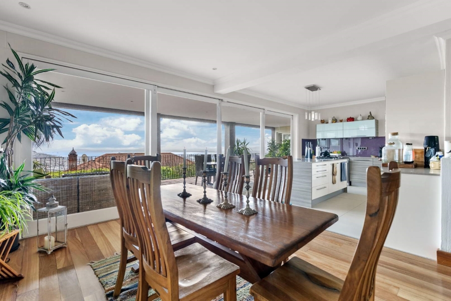 4 Bedroom Property for Sale in Oranjezicht Western Cape